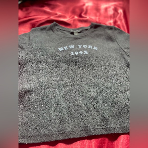 New York 199x crop top from forever 21 size medium - Picture 3 of 4